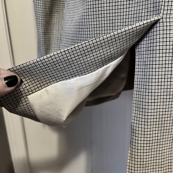 Aritzia Little Moon Plaid Blazer - Picture 8 of 11